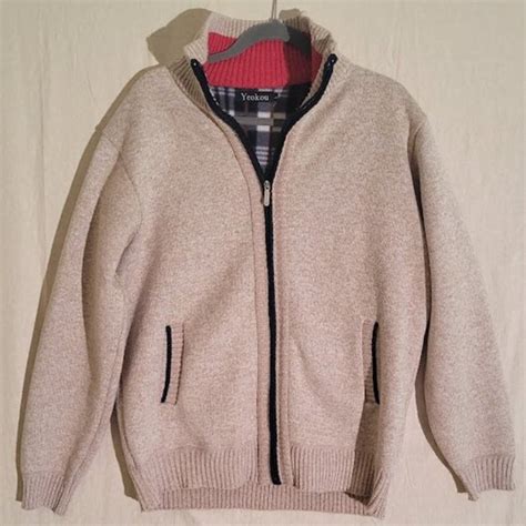 In view of American common sizes and favorite materials, we make it more favorable, cozy and reliable. . Yeokou jacket